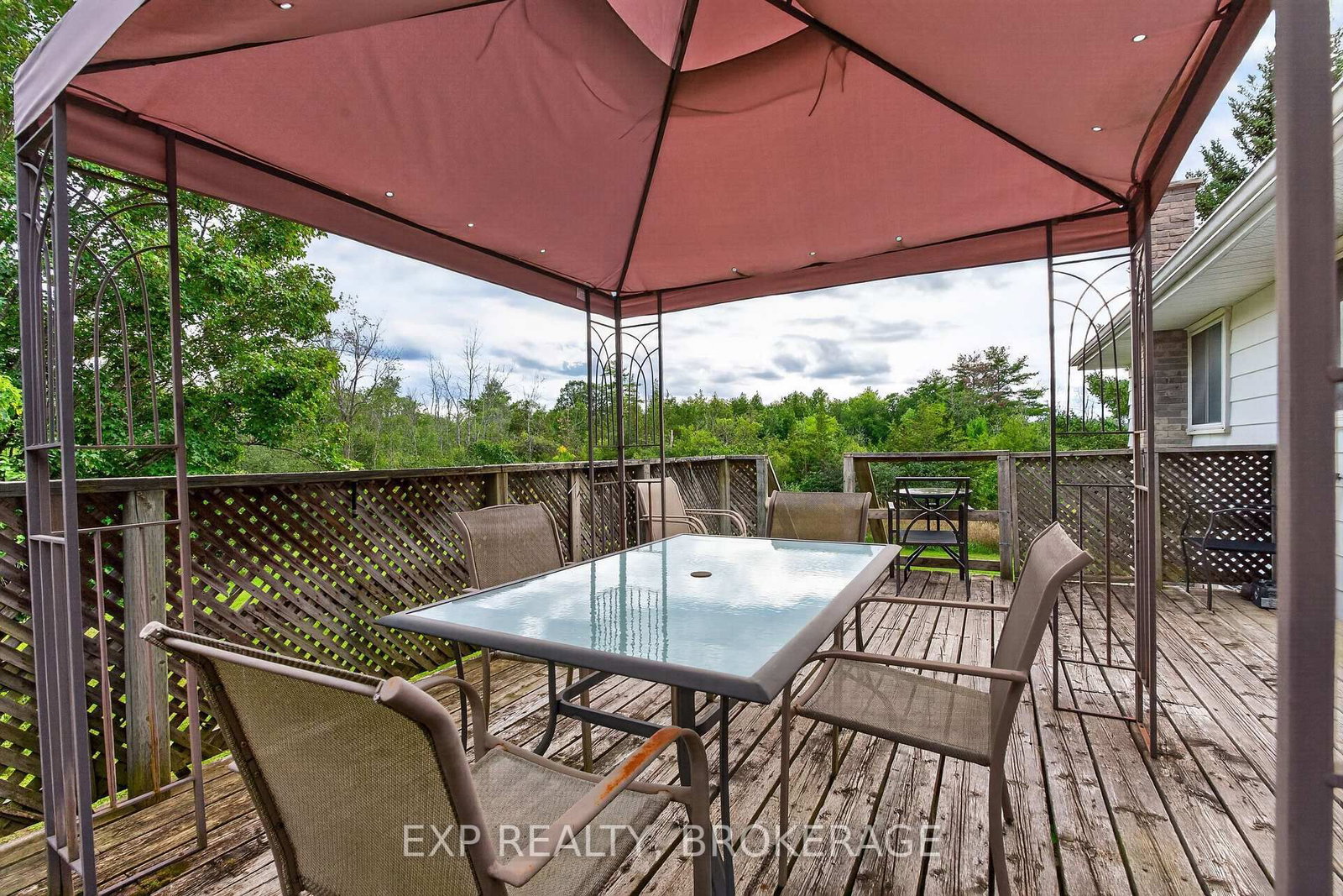 2016 COLE HILL Road • Kingston, ON photo 27