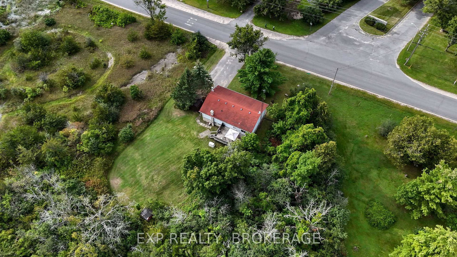2016 COLE HILL Road • Kingston, ON photo 36