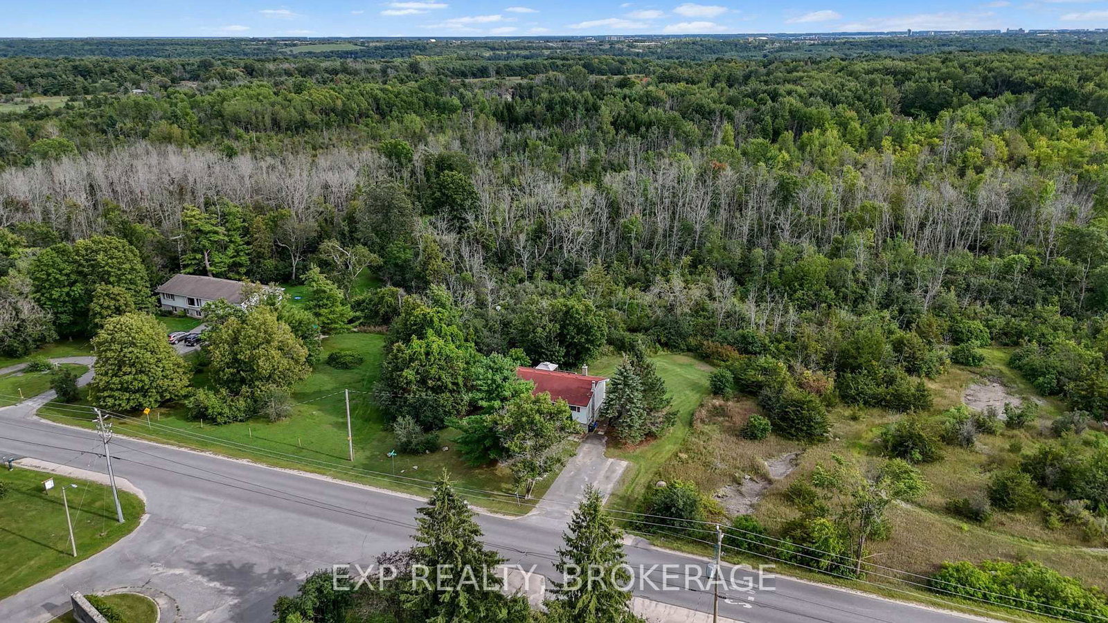 2016 COLE HILL Road • Kingston, ON photo 39