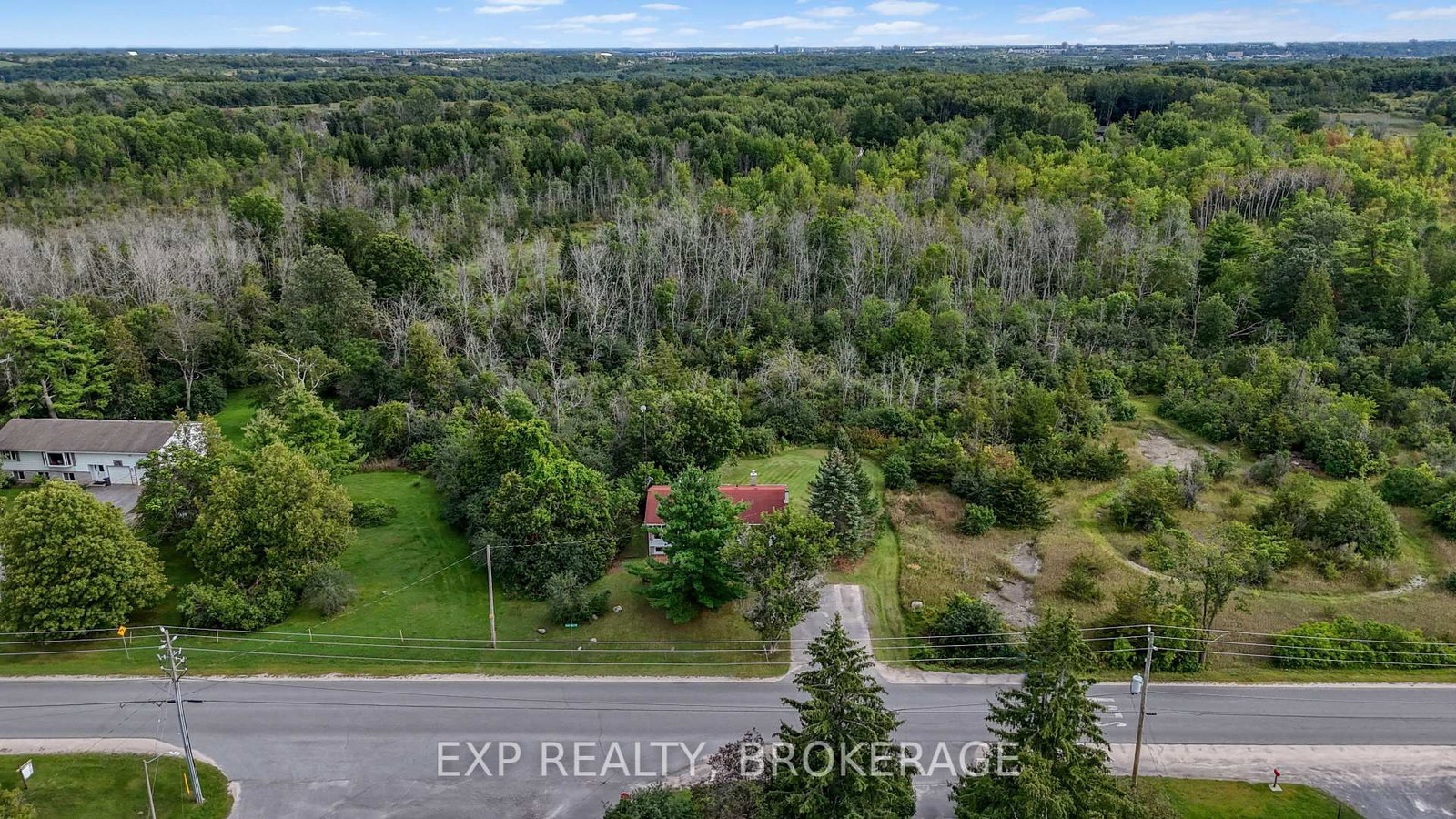2016 COLE HILL Road • Kingston, ON photo 40