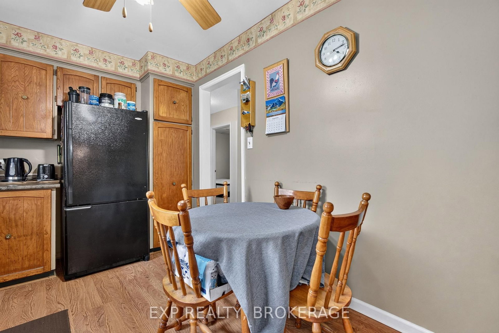 2016 COLE HILL Road • Kingston, ON photo 9