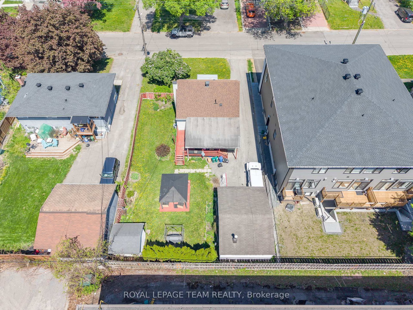 464 Mutual Street • Ottawa, ON photo 11