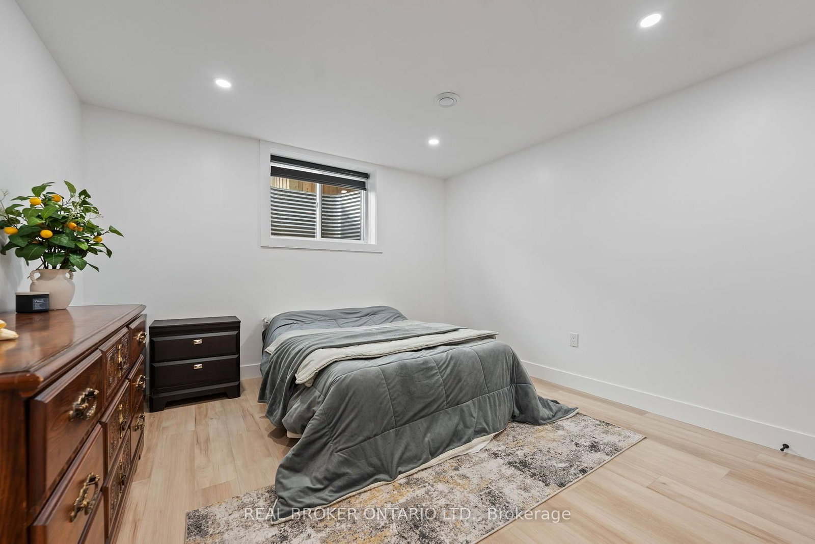 9 Macneil Court • Bayham, ON photo 27