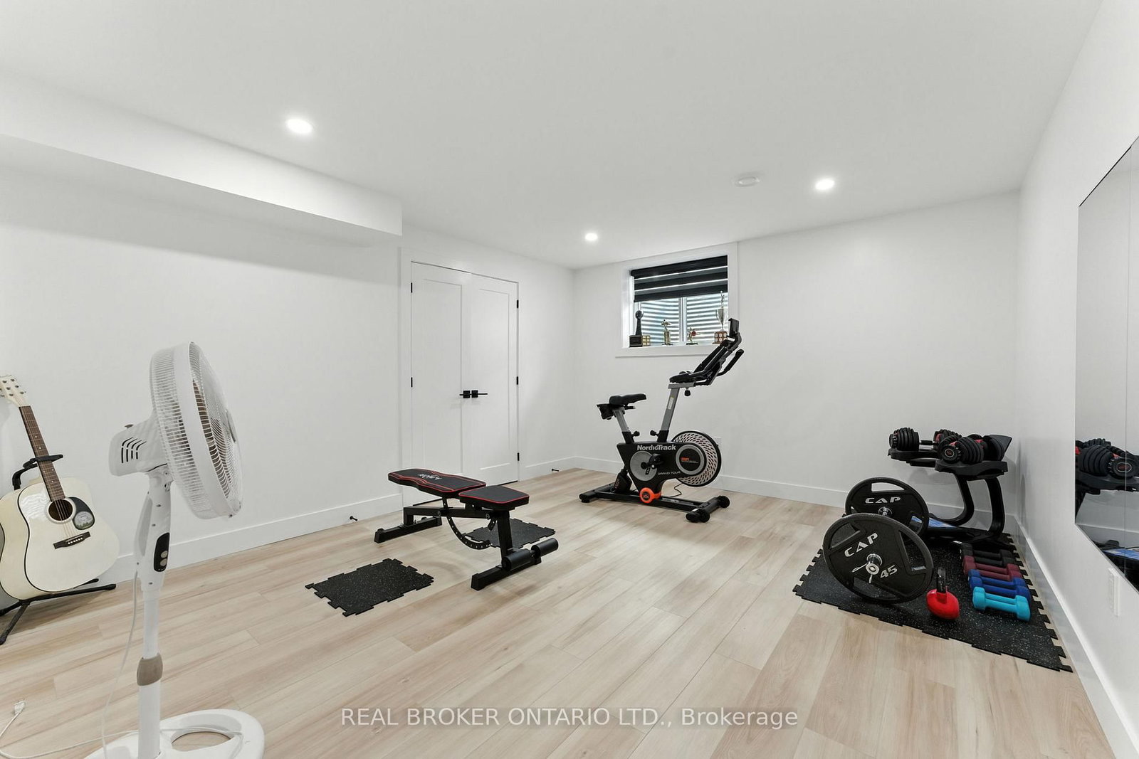 9 Macneil Court • Bayham, ON photo 28
