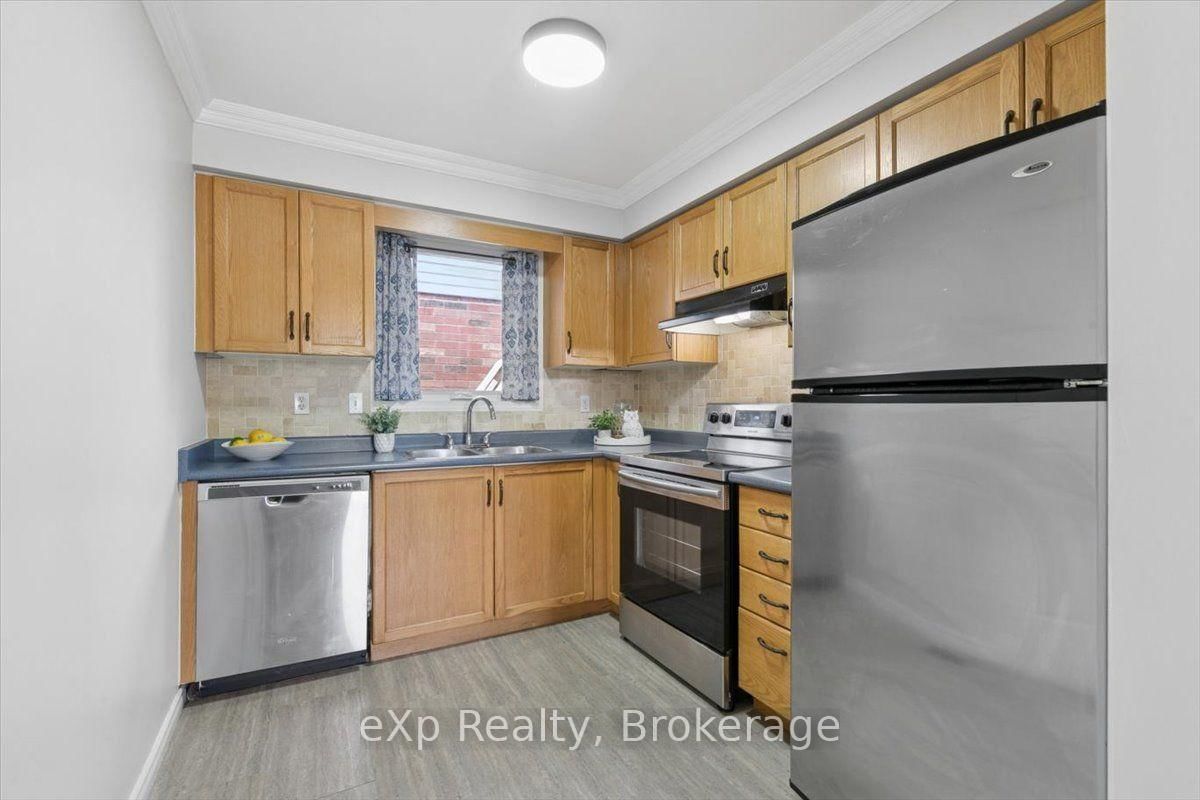64 Buckthorn Crescent • Guelph, ON photo 9