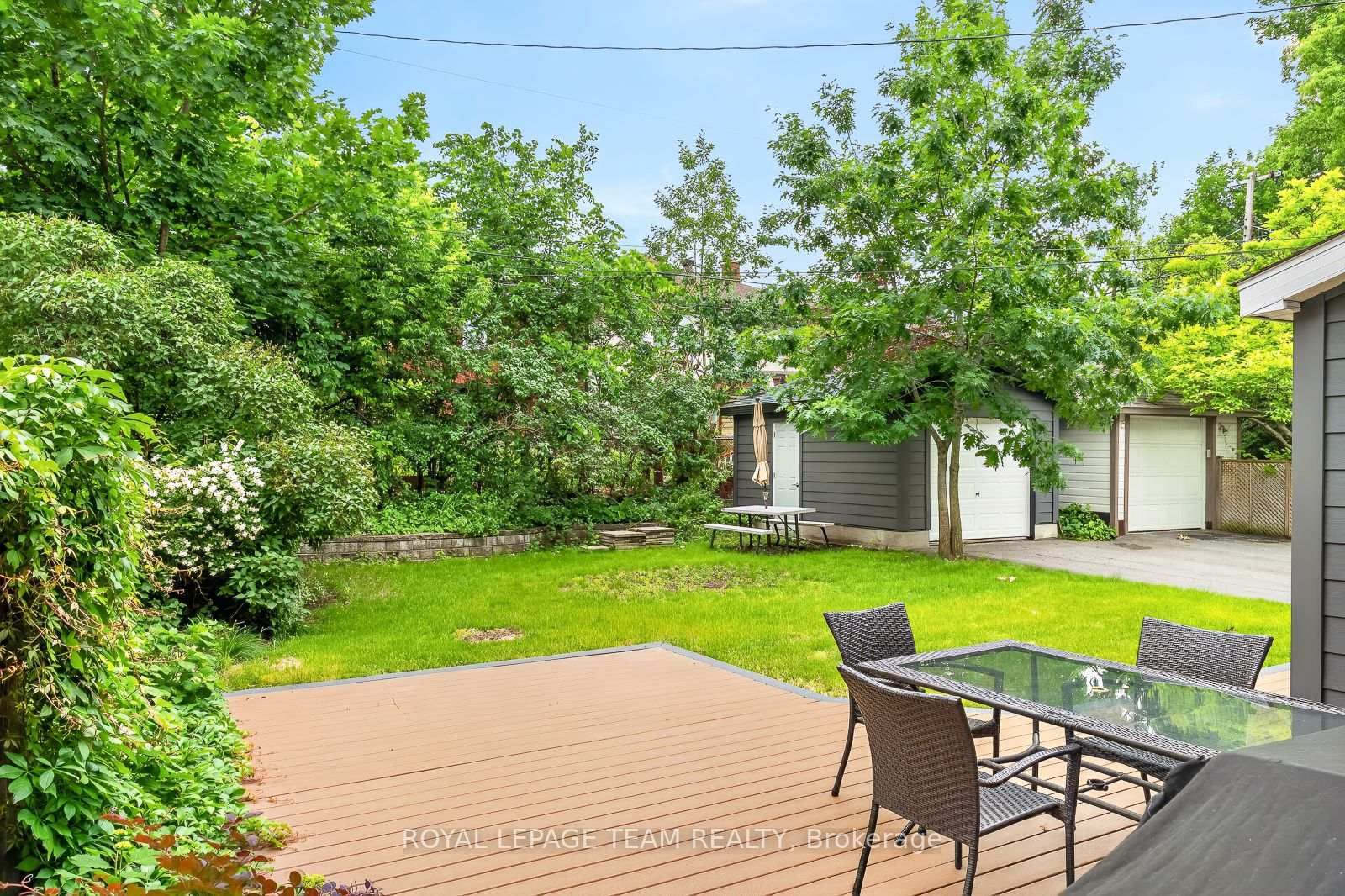 318 CLEMOW Avenue • Ottawa, ON photo 32