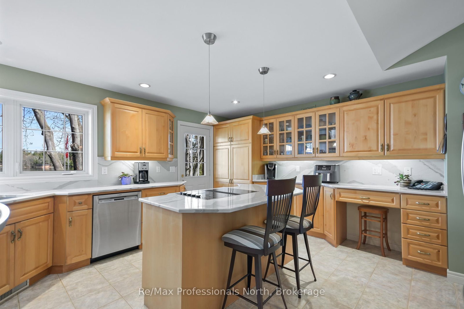 355 Loudon Point Road • Gravenhurst, ON photo 11