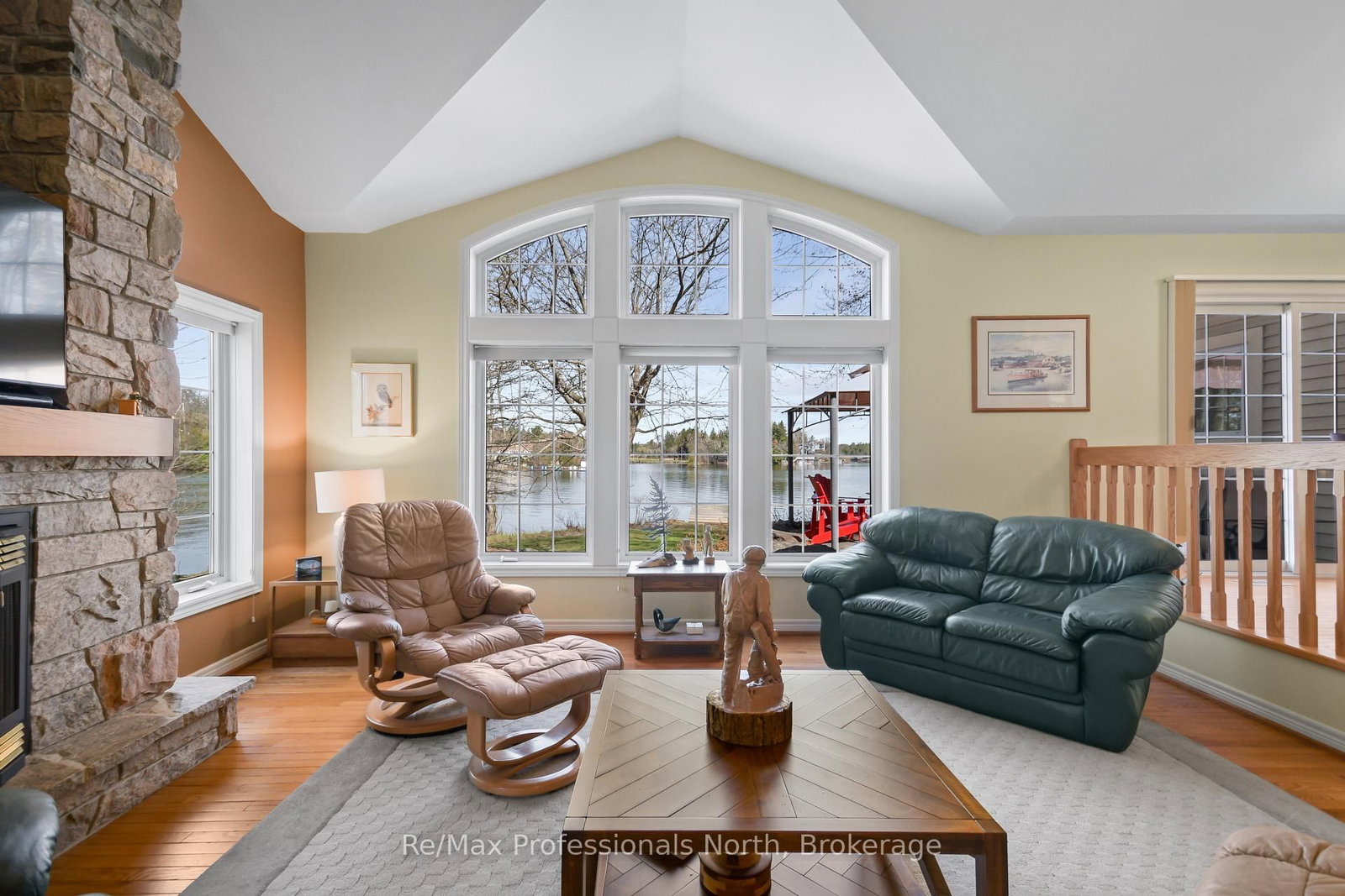 355 Loudon Point Road • Gravenhurst, ON photo 9