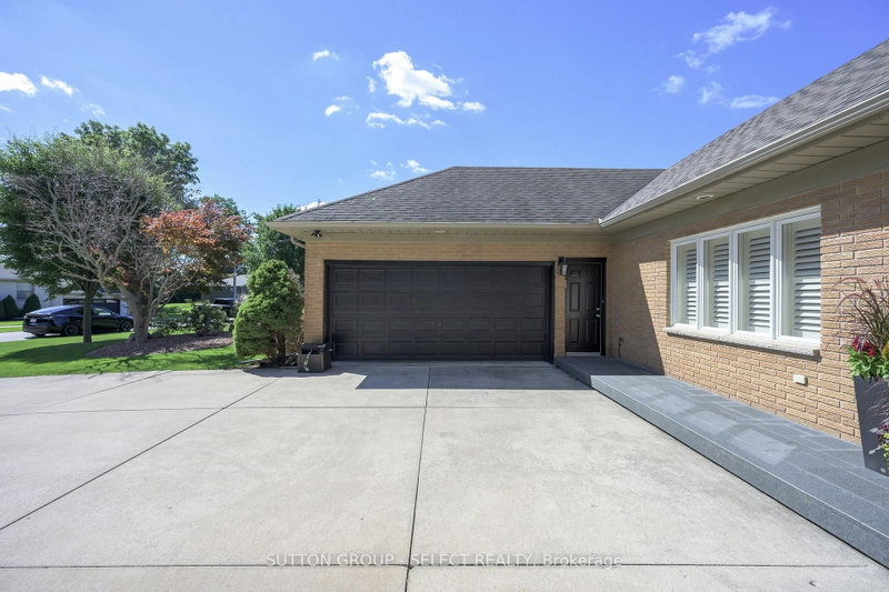 14 Northcrest Drive
