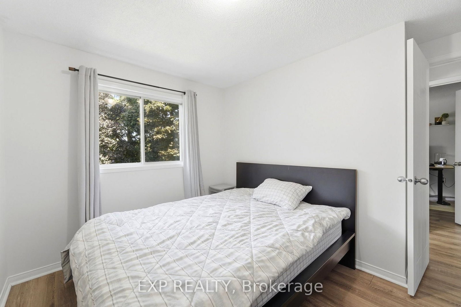 14 Hedge Lawn Drive • Grimsby, ON photo 21