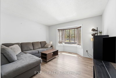 14 Hedge Lawn Drive • Grimsby, ON photo 8