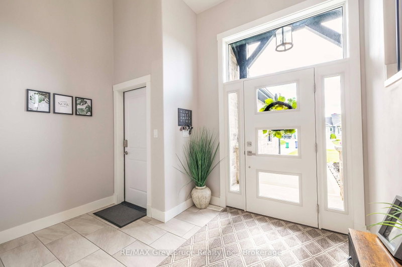 63 Howe Dr photo 4