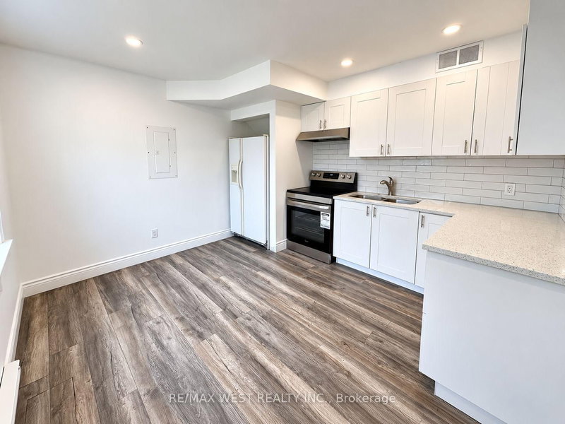 Main Level - 533 Courtland Avenue E