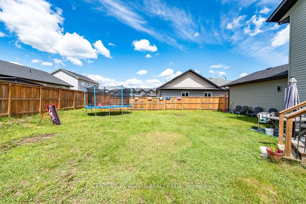 6 Zachary Street • Petawawa, ON photo 43