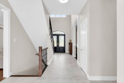 14 Devonleigh Drive • Amaranth, ON photo 3