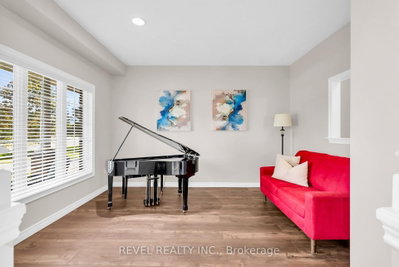 14 Devonleigh Drive • Amaranth, ON photo 5