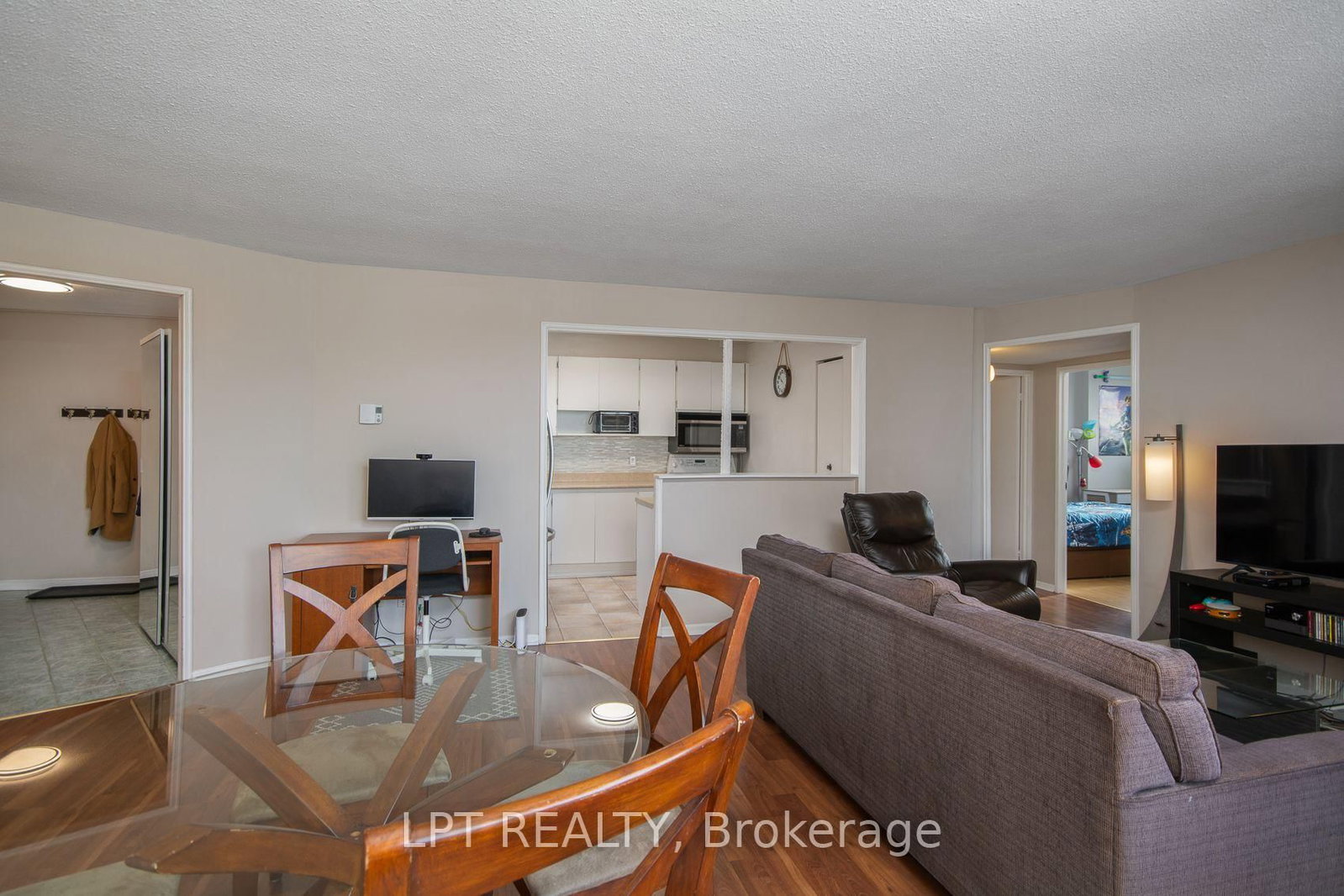 1380 Prince Of Wales Drive • #802 • Ottawa, ON photo 11