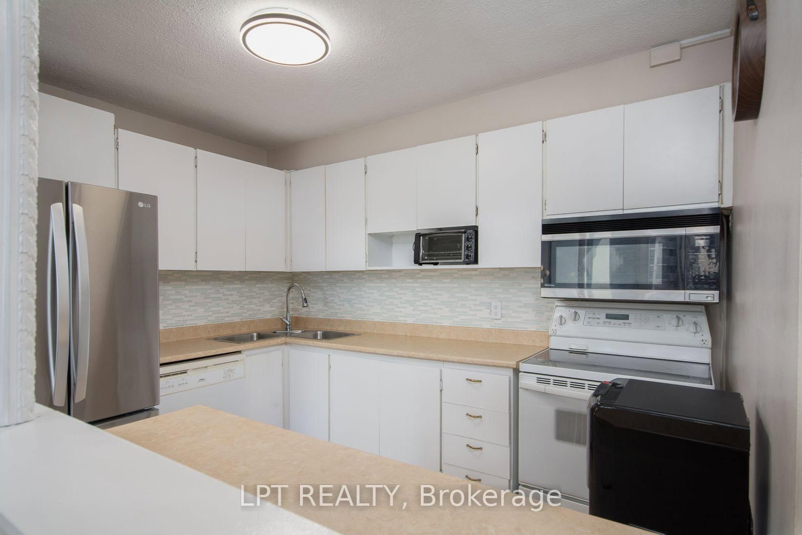 1380 Prince Of Wales Drive • #802 • Ottawa, ON photo 16