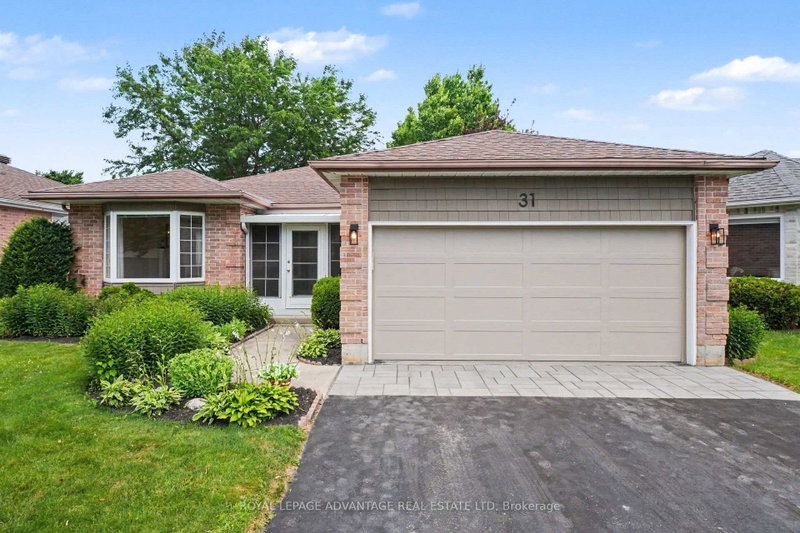 31 Treelawn Blvd photo 2