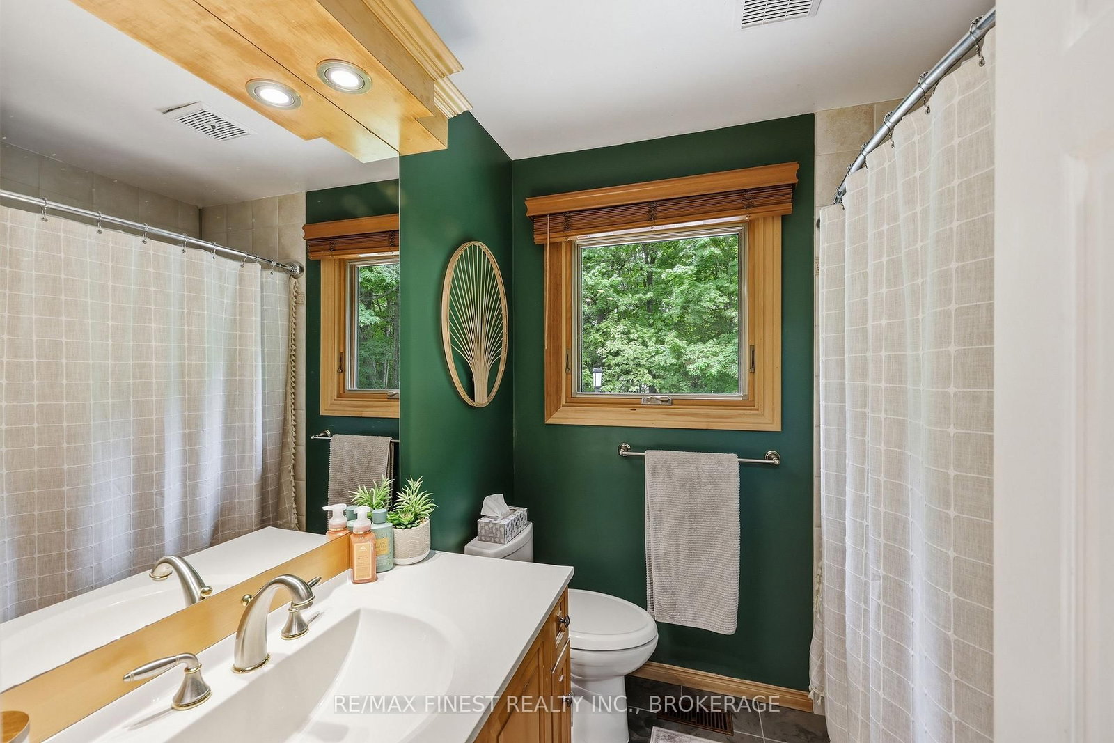 1465 Middle Road • Kingston, ON photo 20