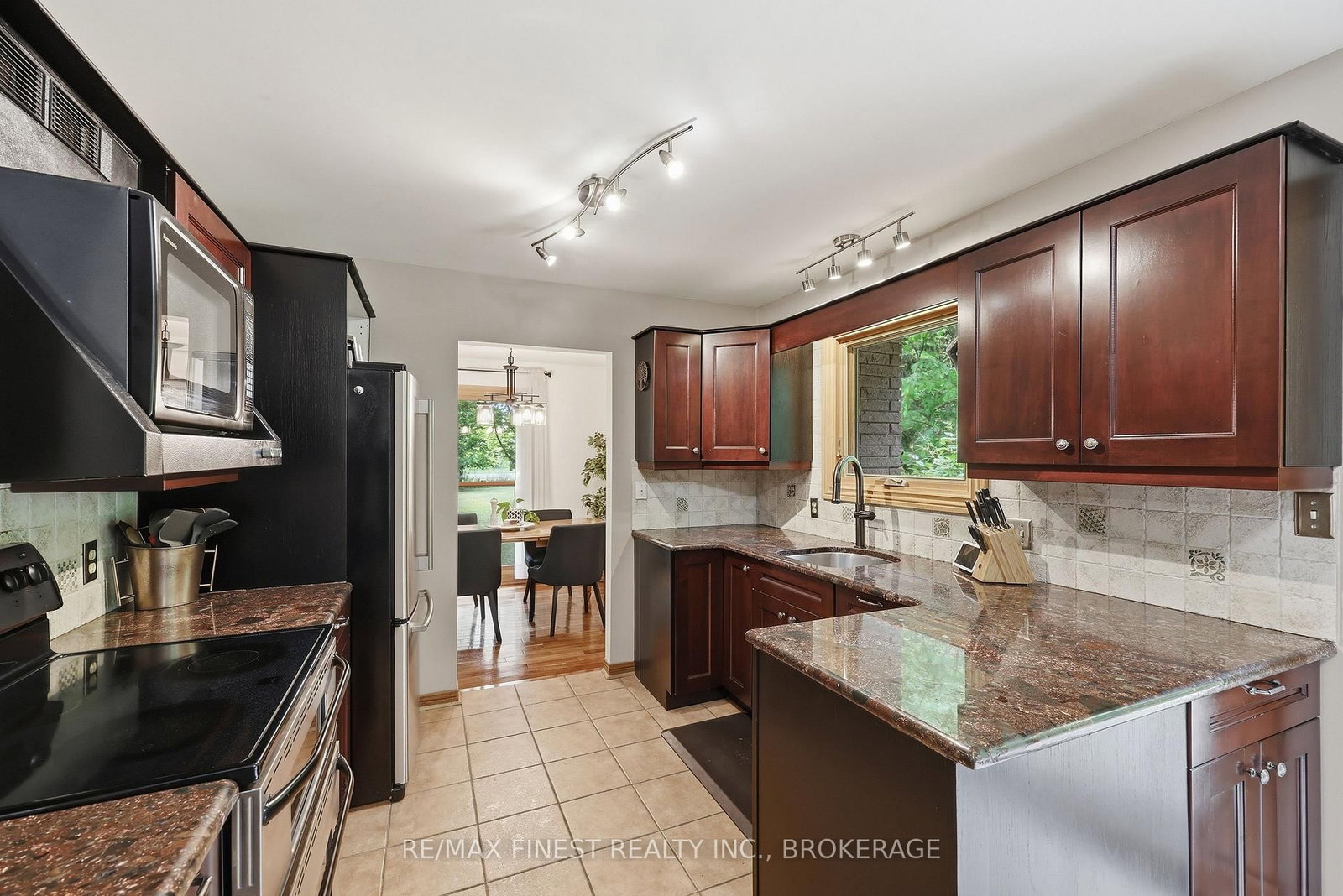 1465 Middle Road • Kingston, ON photo 8