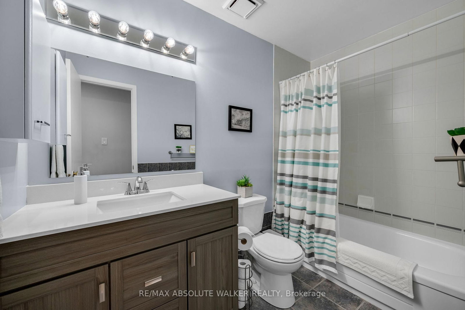 2061 Legrand Crescent • Ottawa, ON photo 25