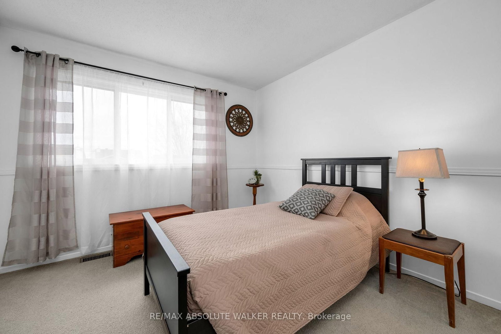 2061 Legrand Crescent • Ottawa, ON photo 28
