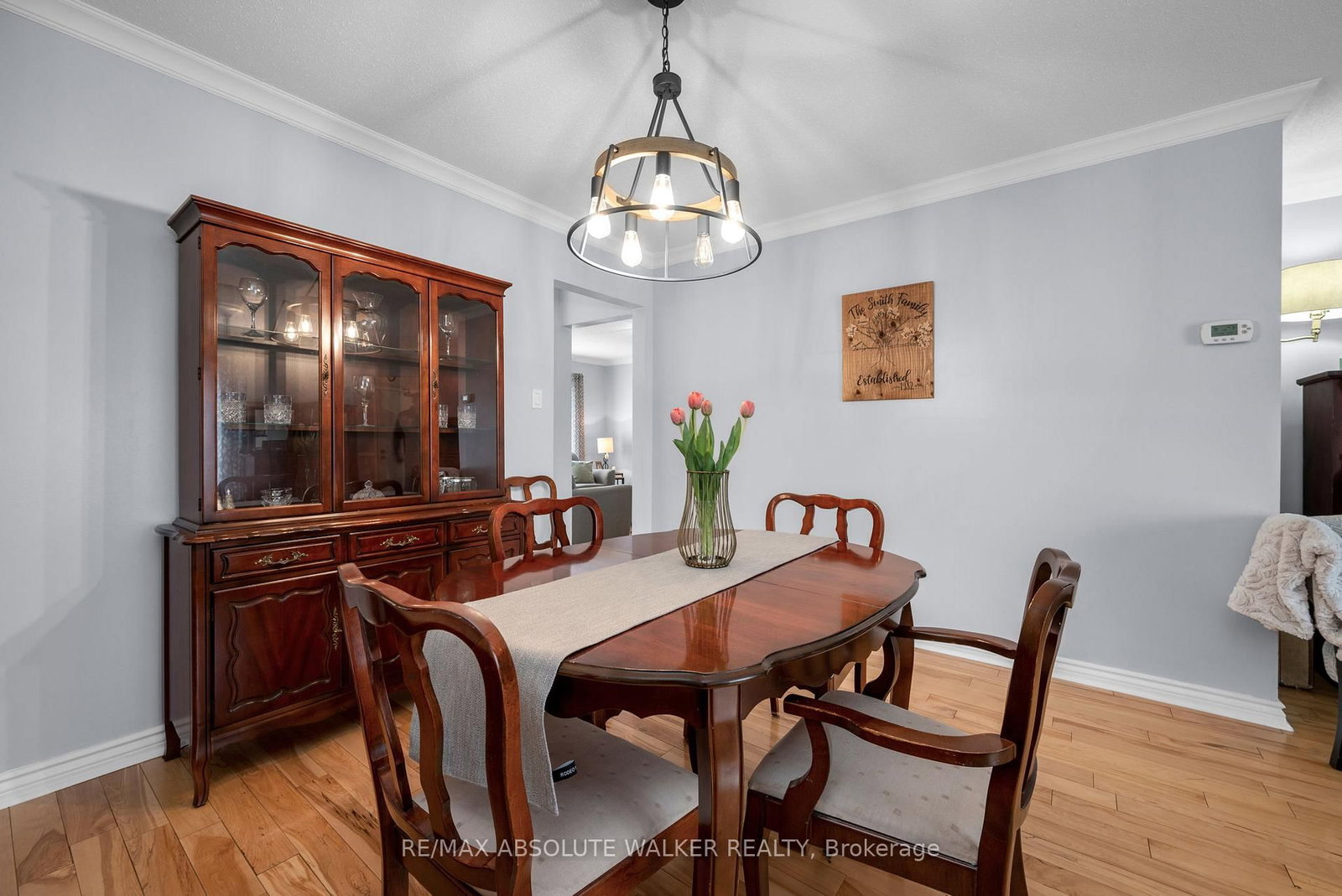 2061 Legrand Crescent • Ottawa, ON photo 9