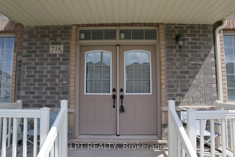 718 Anishinaabe Dr photo 4