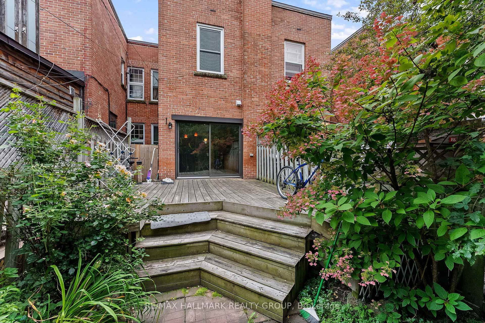 157 St Andrew Street • Ottawa, ON photo 19