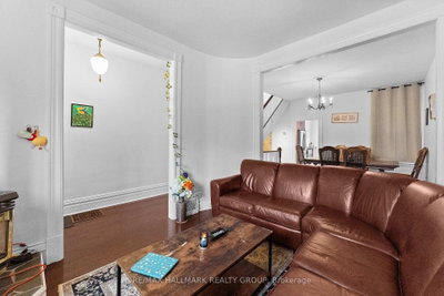157 St Andrew Street • Ottawa, ON photo 4
