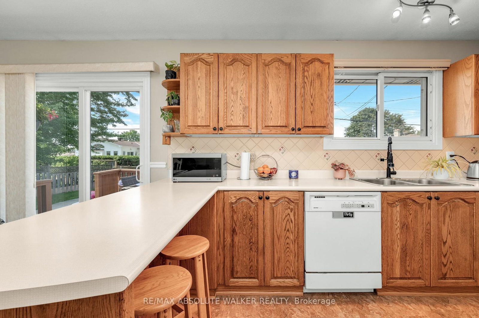 337 Roxdale Avenue • Ottawa, ON photo 18