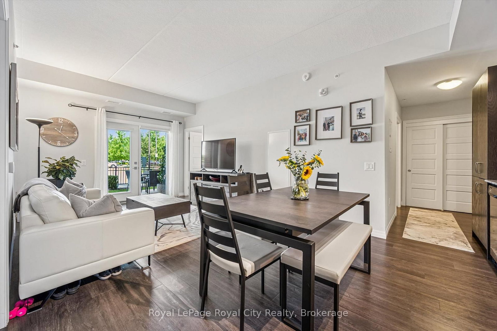 35 Kingsbury Square • #121 • Guelph, ON photo 10