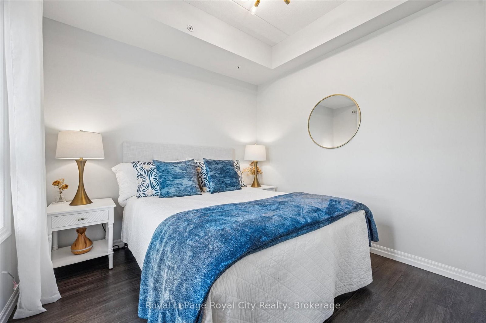 35 Kingsbury Square • #121 • Guelph, ON photo 23