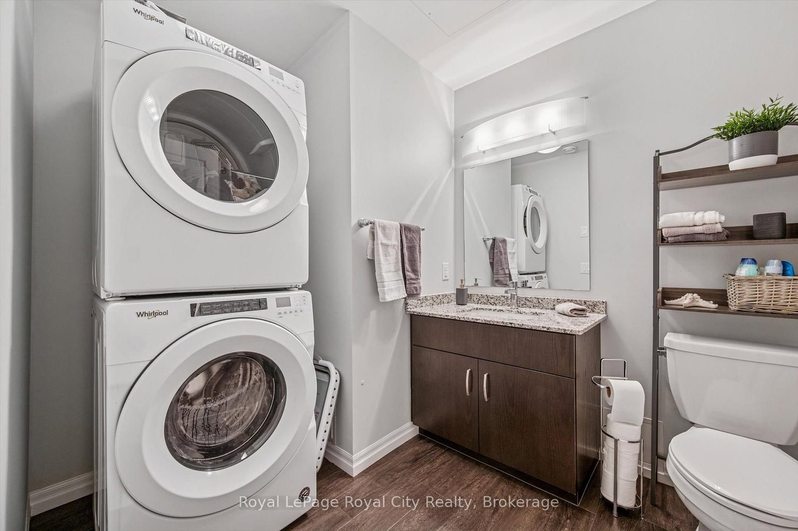 35 Kingsbury Square • #121 • Guelph, ON photo 25
