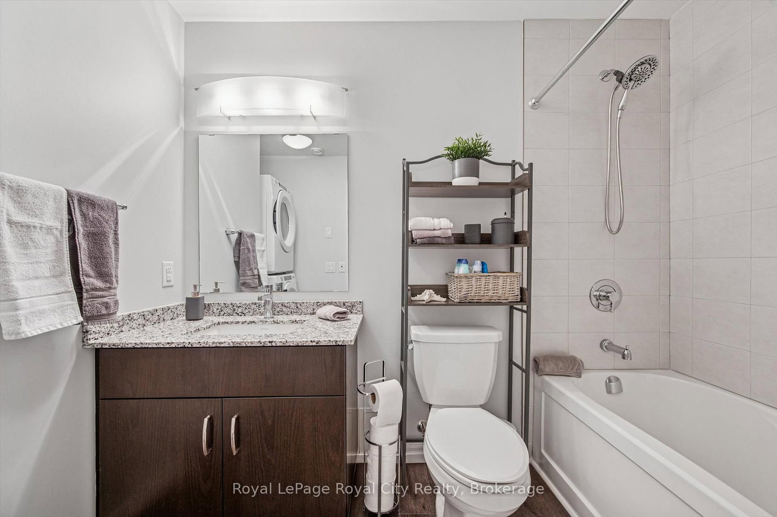 35 Kingsbury Square • #121 • Guelph, ON photo 26
