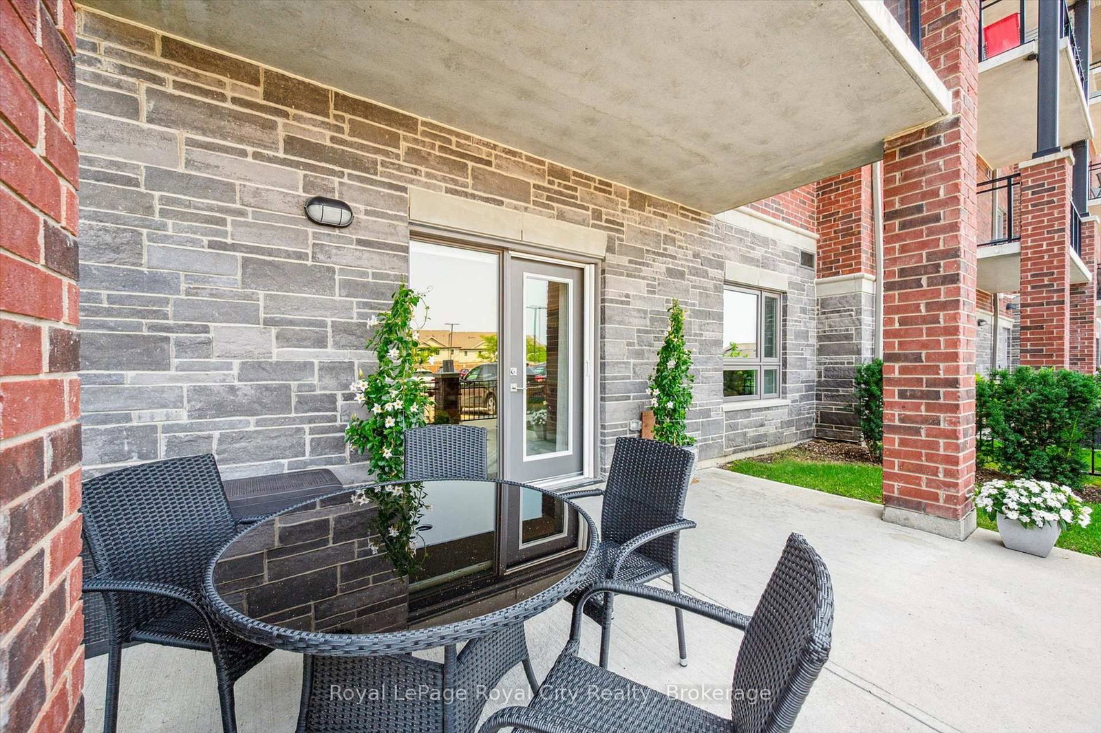35 Kingsbury Square • #121 • Guelph, ON photo 29