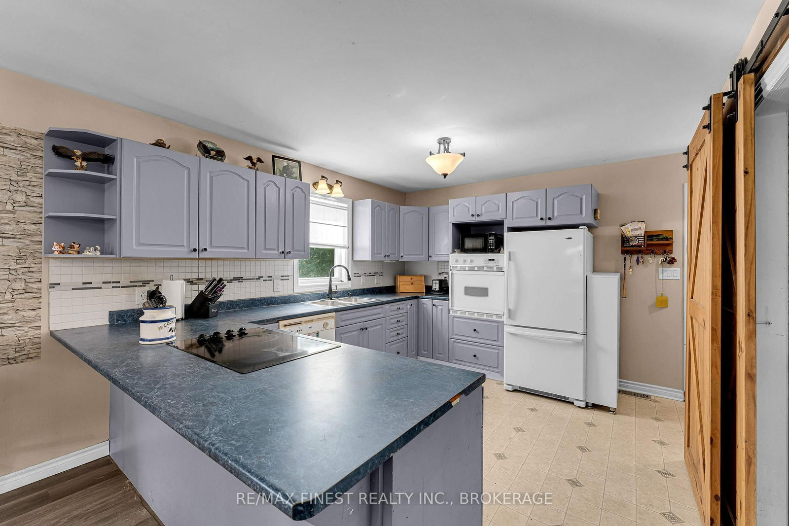 1 Neely Street • Tamworth, ON photo 4