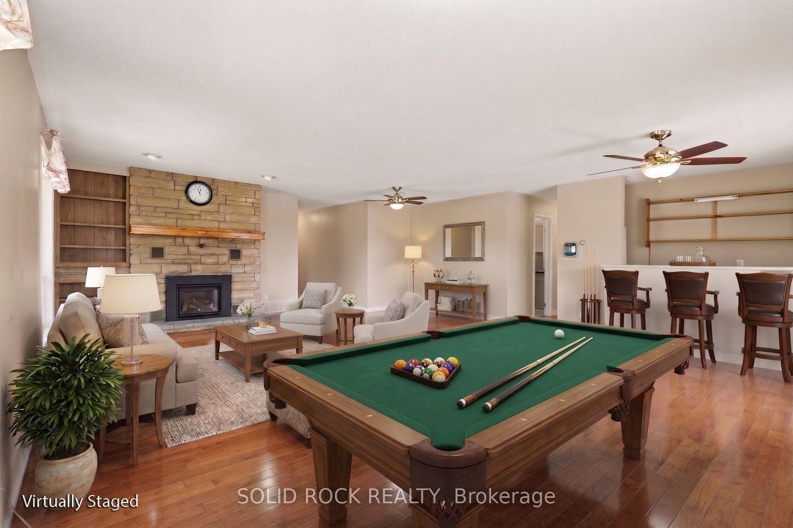 220 Highfield Crescent • Carleton Place, ON photo 2