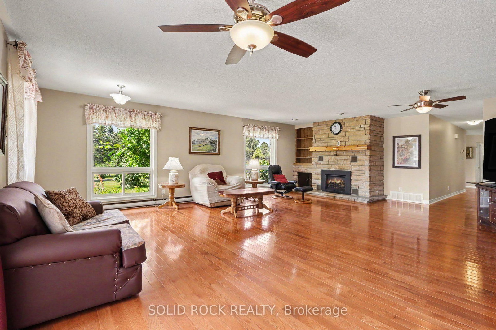 220 Highfield Crescent • Carleton Place, ON photo 4