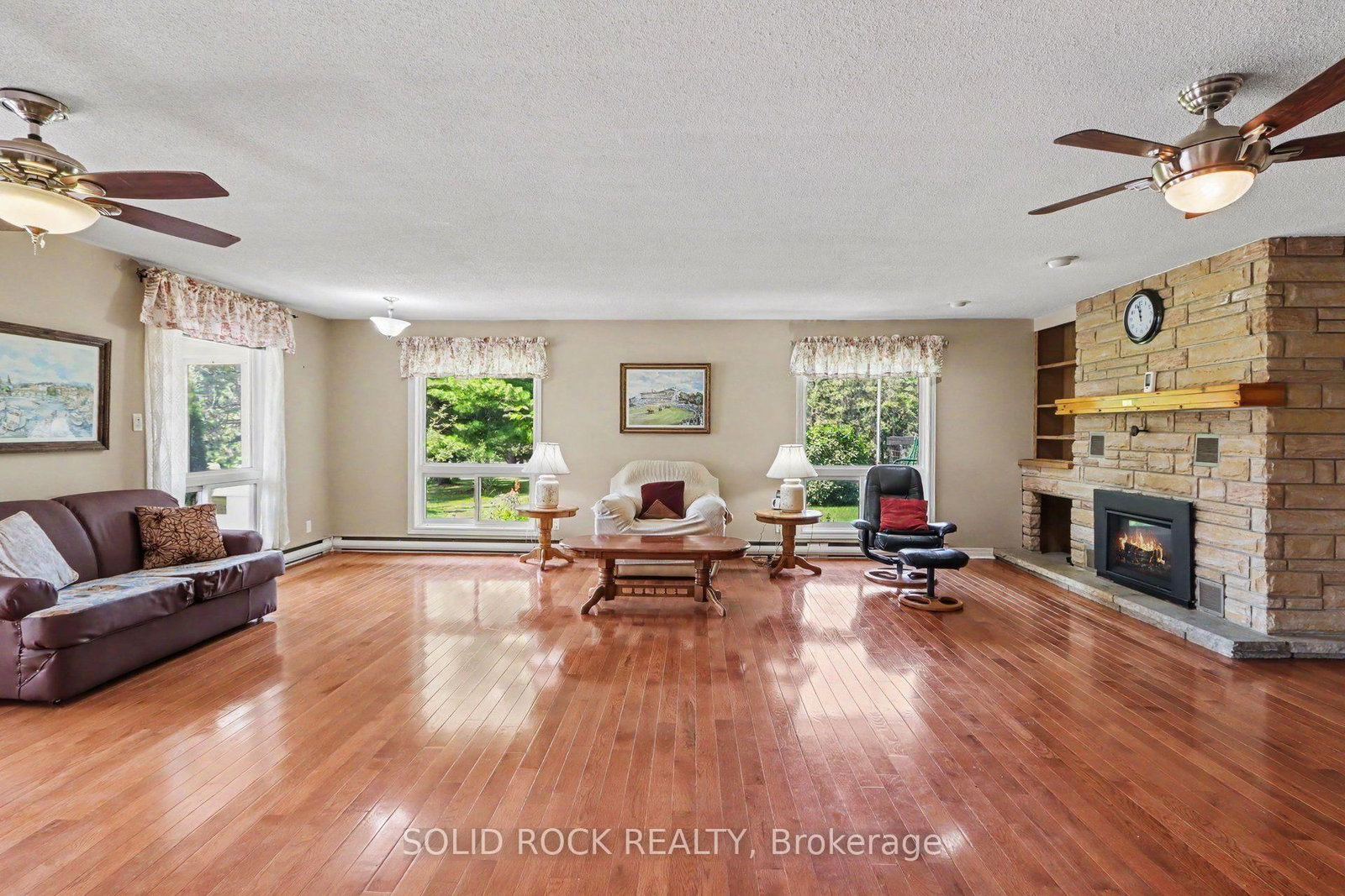 220 Highfield Crescent • Carleton Place, ON photo 5