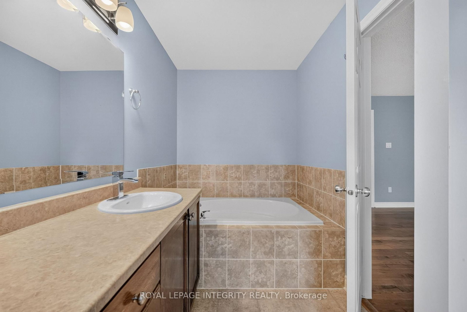 356 Harvest Valley Avenue • Ottawa, ON photo 18