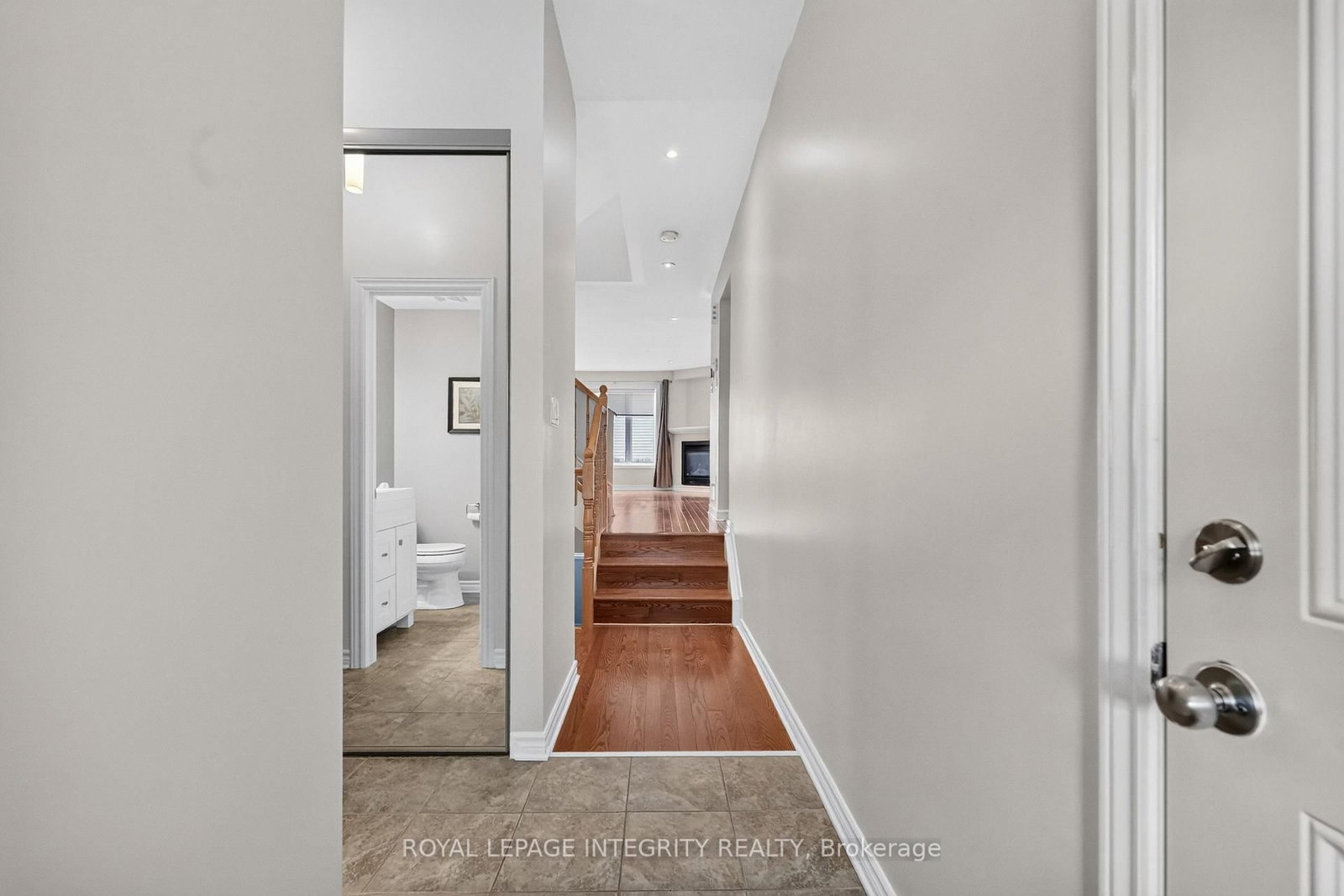 356 Harvest Valley Avenue • Ottawa, ON photo 3