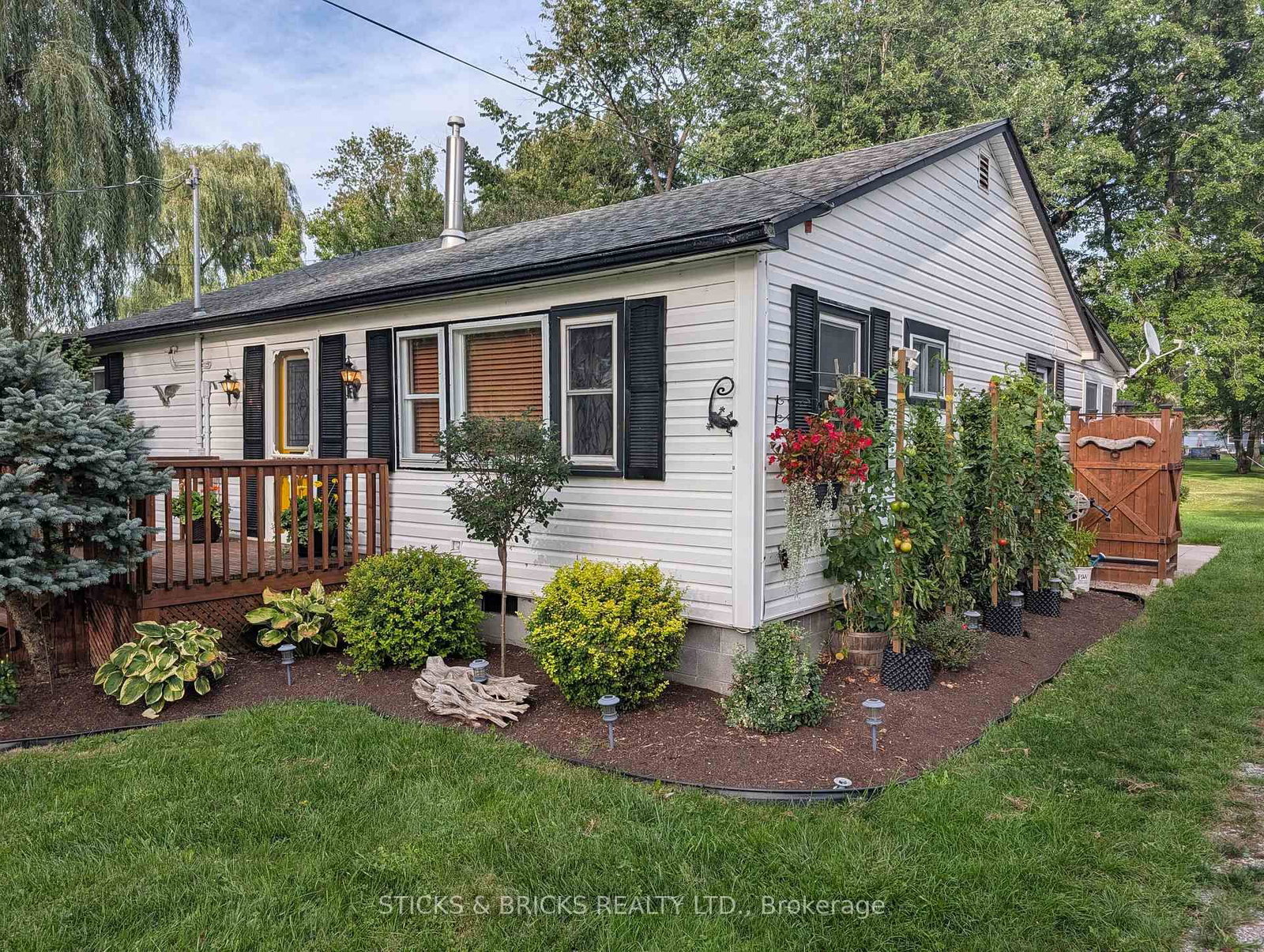 625 Silver Bay Road • Port Colborne, ON photo 2