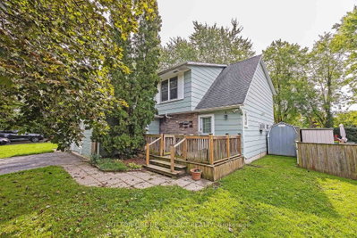 31 Yew Tree Gardens • London North, ON photo 2