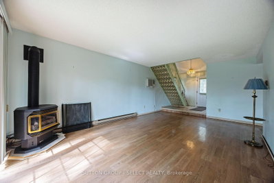 31 Yew Tree Gardens • London North, ON photo 9