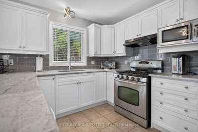 1647 Bayswater Crescent • London North, ON photo 9