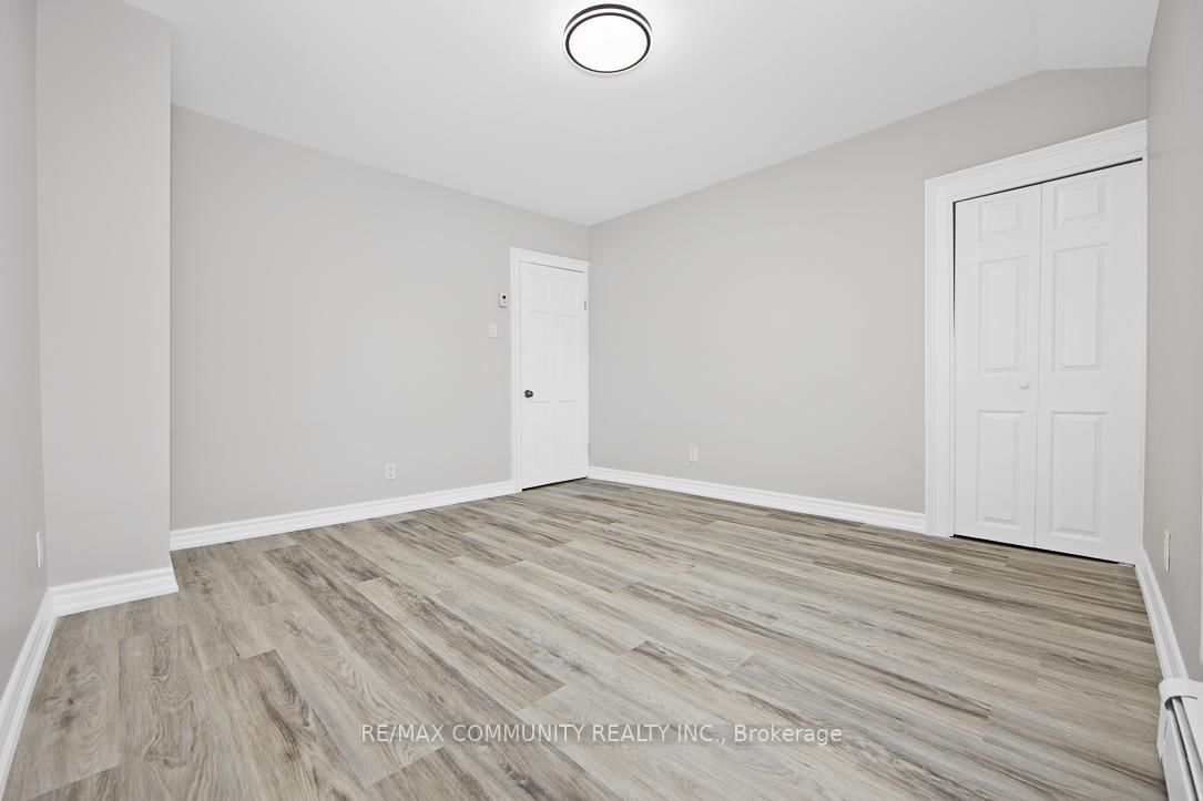 83 Moira St, Belleville, view 13