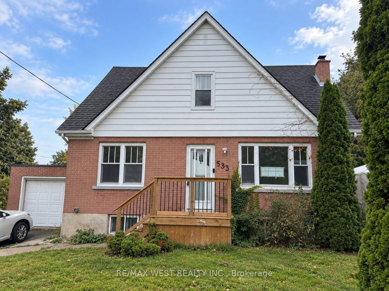 Lower Level - 533 Courtland Avenue E