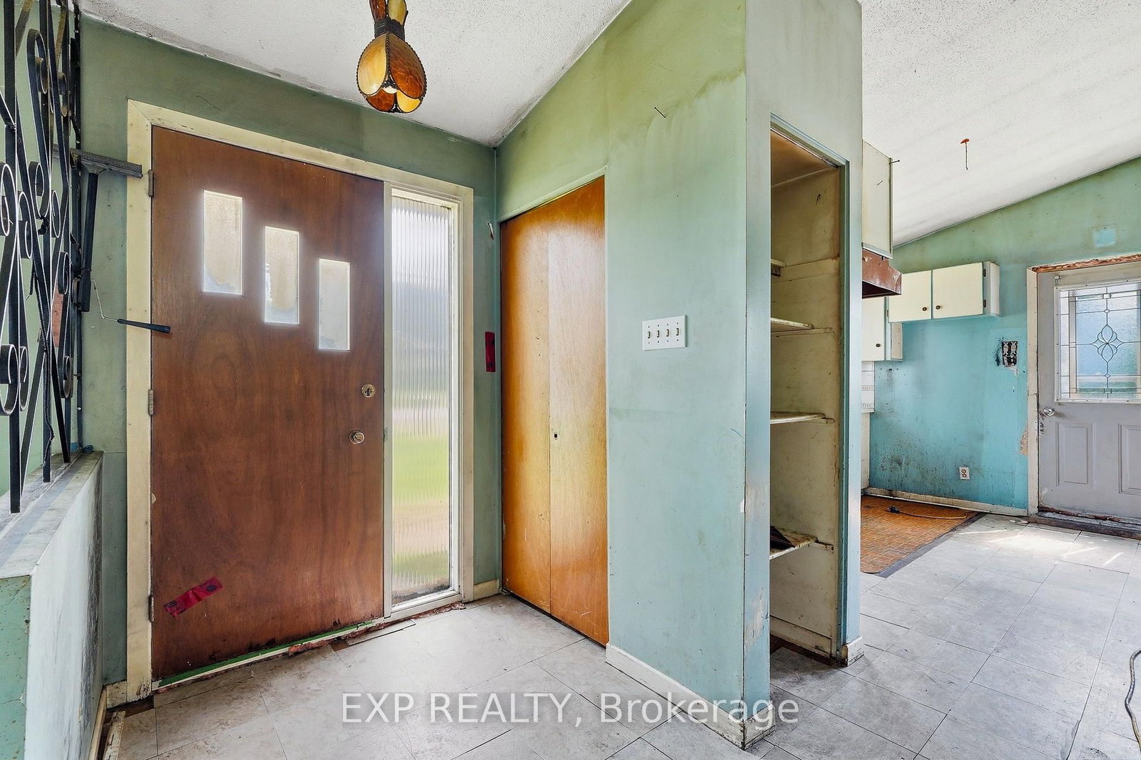 2498 Mer Bleue Road • Ottawa, ON photo 17